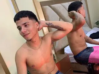 Webcam anal shows AxelMorris