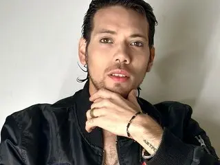 Photos private livejasmin LucaasZhaakhaart