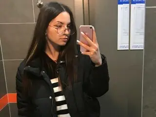 Adult recorded camshow WhitneyMaze